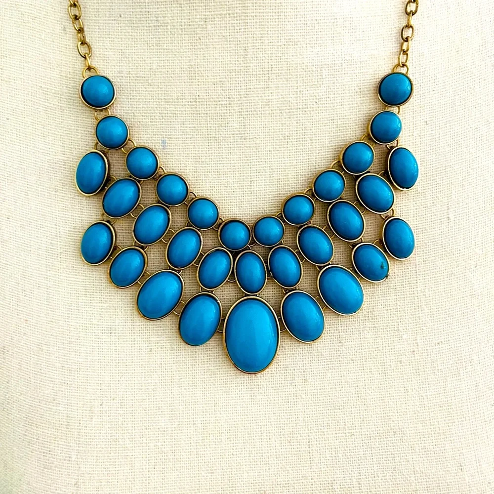 Boutique Elegant Blue Statement Necklace